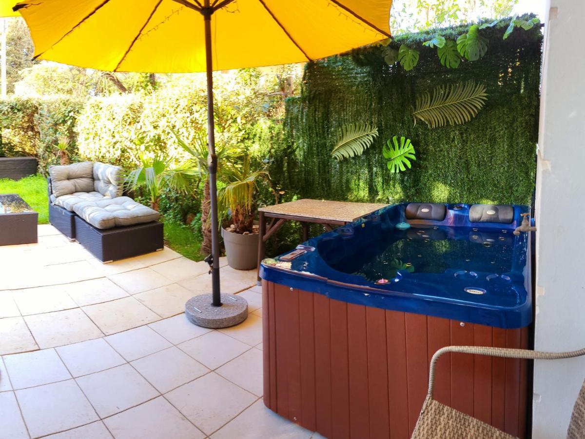 شقة Evasion A Deux, Domaine Prestigieux, Jacuzzi Et Parking Prives, Piscine كان المظهر الخارجي الصورة